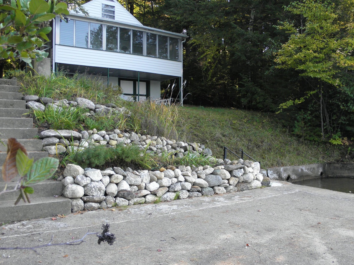 Leb106w Cozy Waterfront Cabin On Winnisquam Vacation Rental In