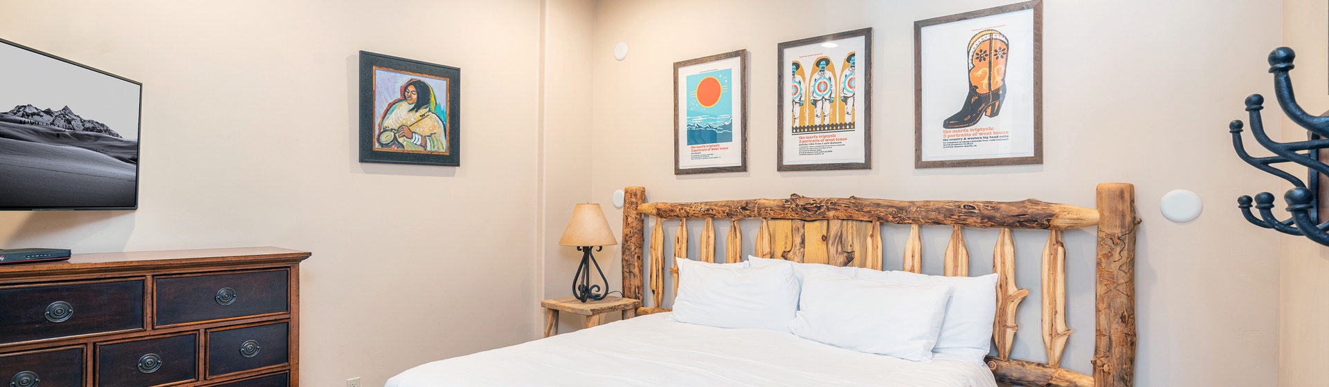 10-castellina-b-mountain-village-guest-suite4-edit