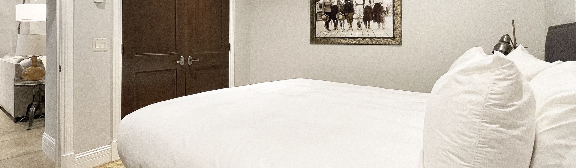9.02-MV-South-Oak-Pearl-Lower-Level-Guest-Room-2