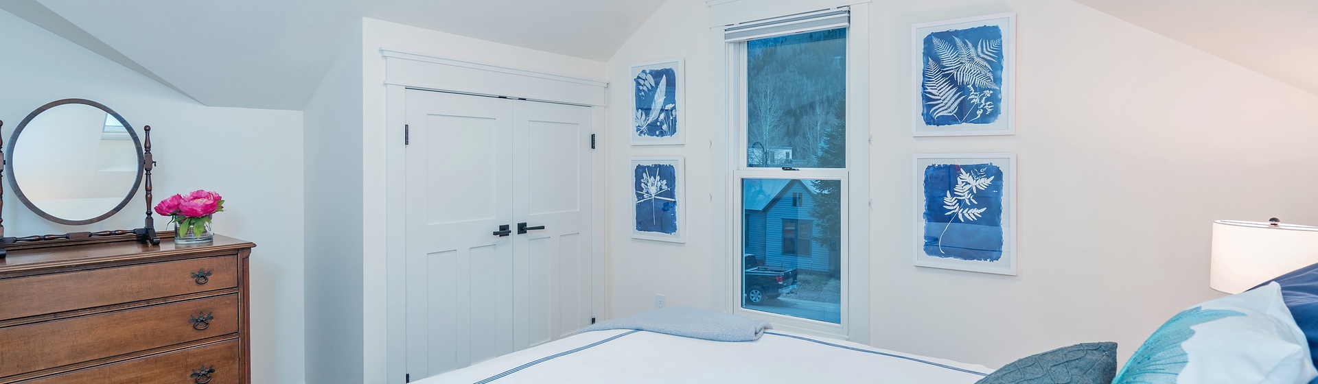 23-Telluride-The-Bridal-Veil-Guest-Bedroom.JPG