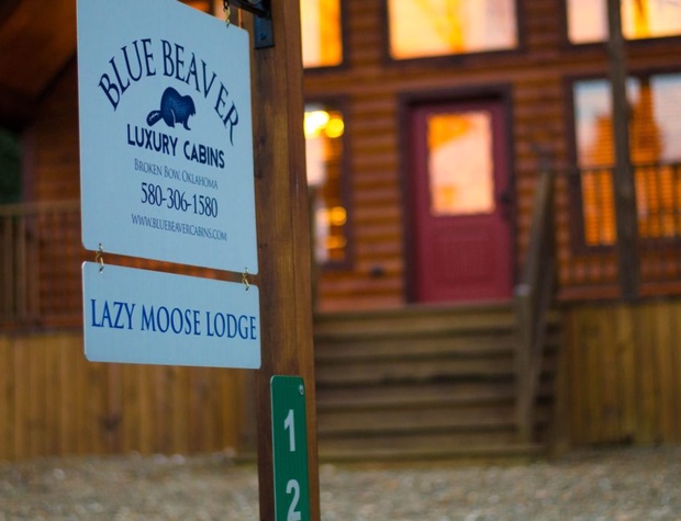 Lazy Moose Lodge Blue Beaver Cabins