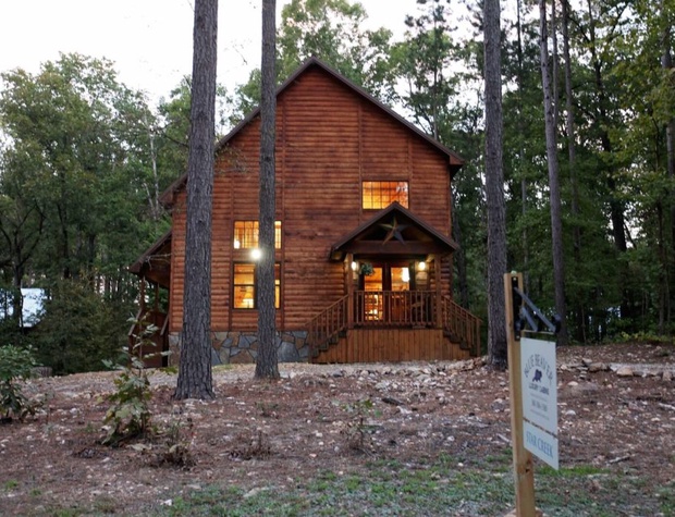 Star Creek Blue Beaver Cabins