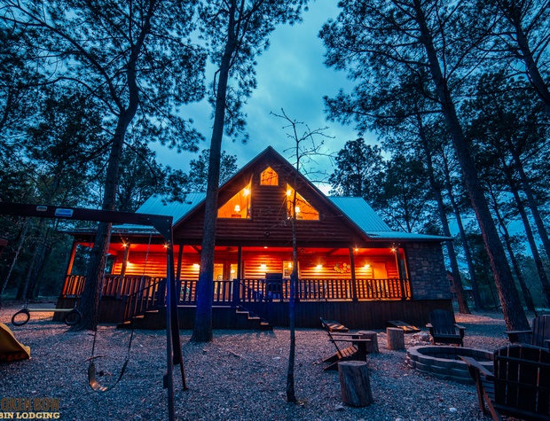 Timber Hills Lodge - Broken Bow Cabin Lodging