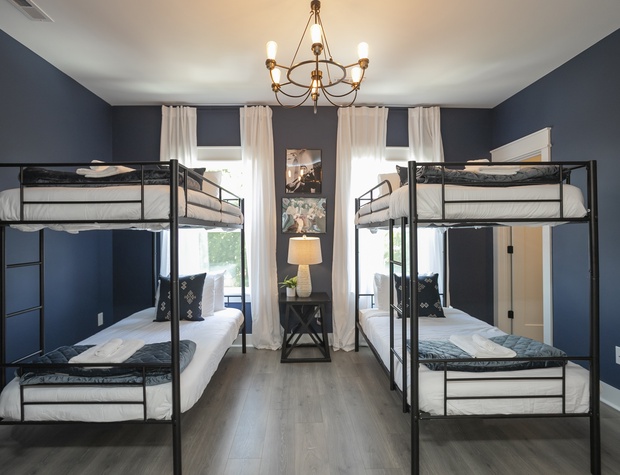 Bedroom 15 - 2 Bunk Twin Size Bed ( Sleeps 4 )