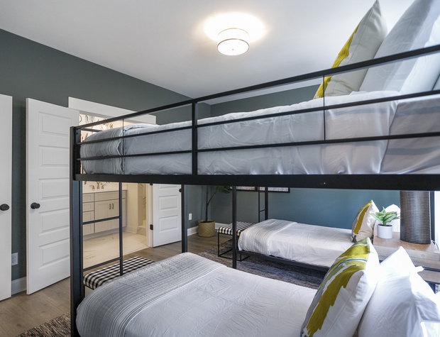 Bedroom 3 - 2 Bunk Twin Bed ( Sleeps 4 )