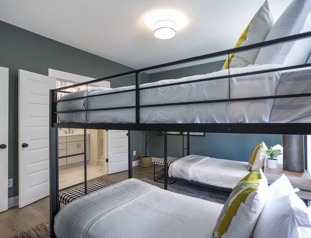 Bedroom 4 - 2 Bunk Twin Bed ( Sleeps 4 )
