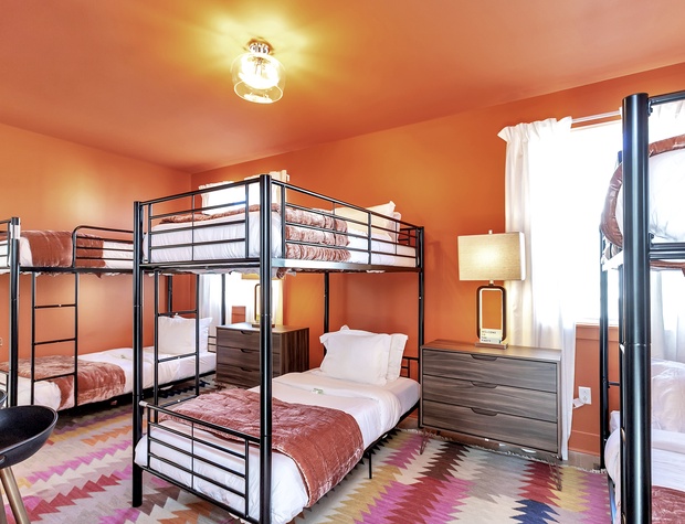 Bedroom 1 - 3 Single Bunk beds ( Sleeps 6 )