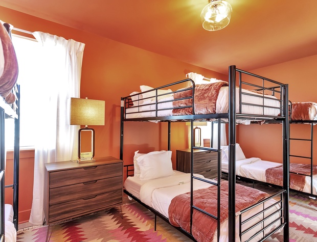 Bedroom 1 - 3 Single Bunk beds ( Sleeps 6 )
