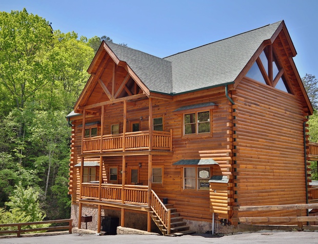 Smoky Mountain Cinema 6br Cabin In Sevierville